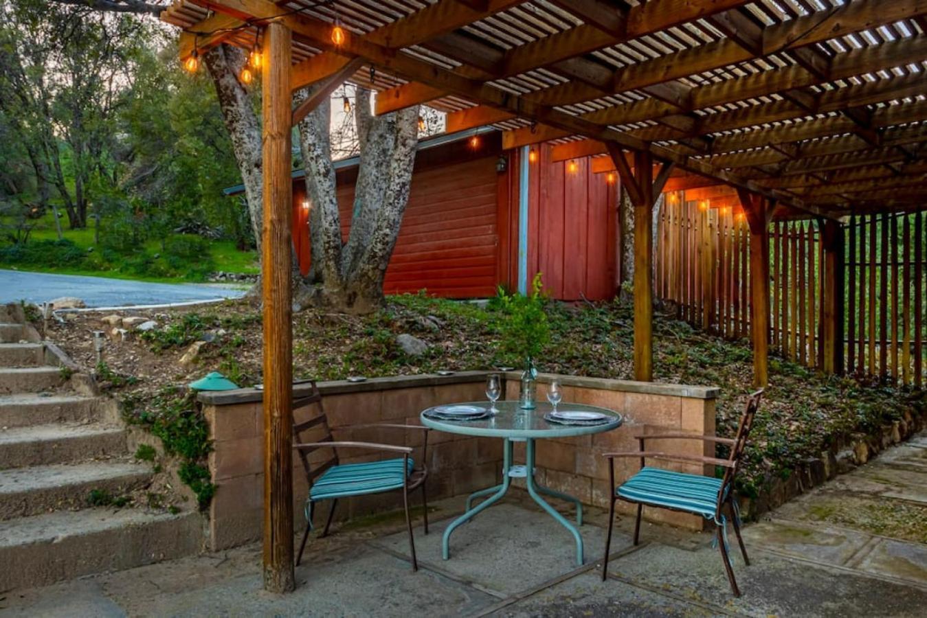 Sierra Vista Lookout Lodge With Creek, Waterfall And Waterholes, Minutes From Bass Lake And Yosemite South Gate North Fork ภายนอก รูปภาพ